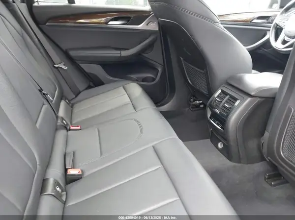 5UXTR7C59KLR39960 2019 BMW X3 - Image 8
