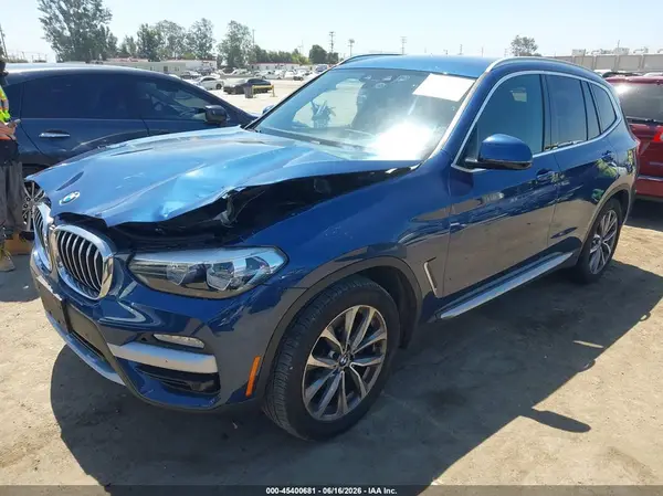 5UXTR7C59KLR45287 2019 BMW X3 - Image 2