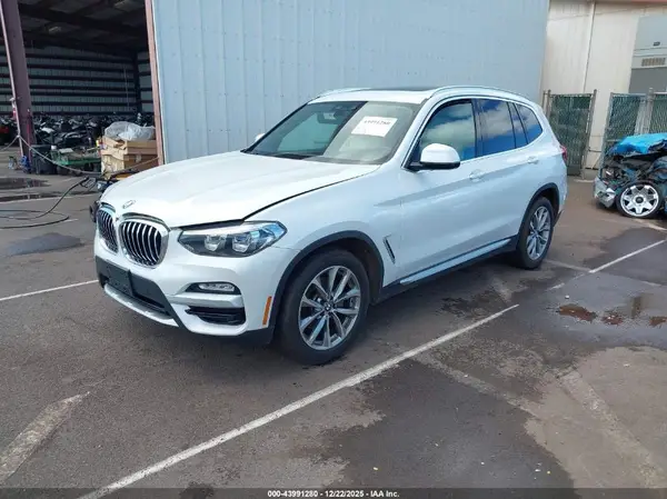 5UXTR7C59KLR45452 2019 BMW X3 - Image 2