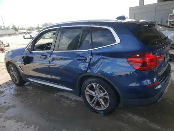 5UXTR7C59KLR49145 2019 BMW X3 - Image 2