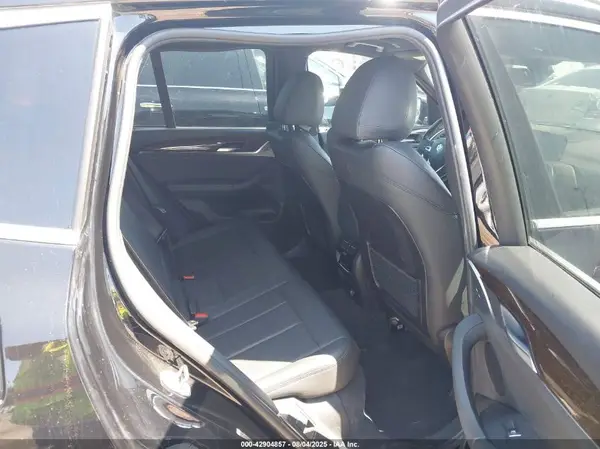 5UXTR7C59KLR52465 2019 BMW X3 - Image 8