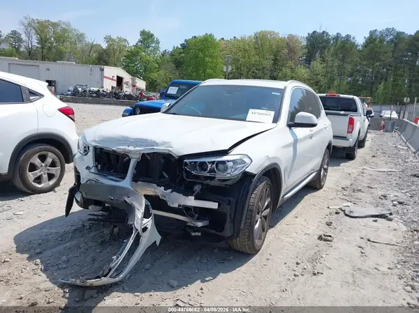 5UXTR7C59KLR52594 2019 BMW X3 - Image 2