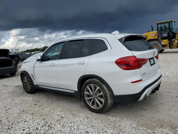 5UXTR7C5XKLE93739 2019 BMW X3 - Image 2