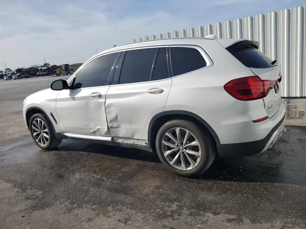 5UXTR7C5XKLE97936 2019 BMW X3 - Image 2