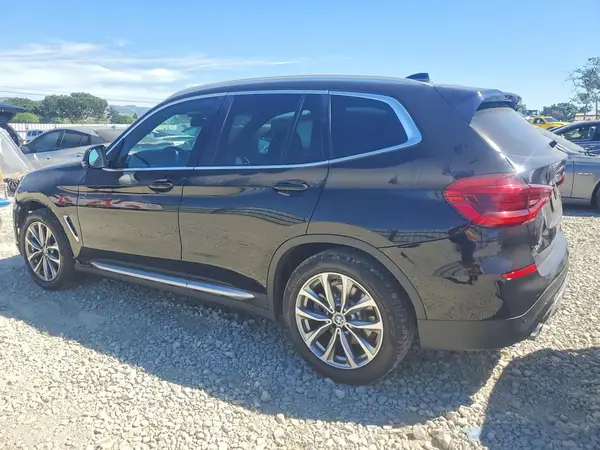 5UXTR7C5XKLF23869 2019 BMW X3 - Image 2