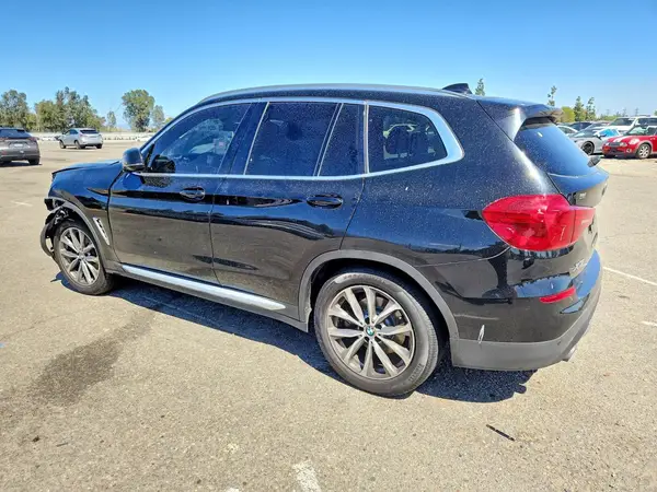 5UXTR7C5XKLF26836 2019 BMW X3 - Image 2