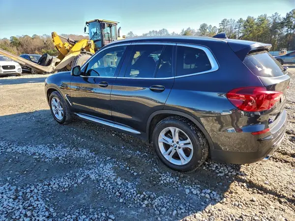 5UXTR7C5XKLF28165 2019 BMW X3 - Image 2