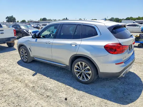 5UXTR7C5XKLF29008 2019 BMW X3 - Image 2