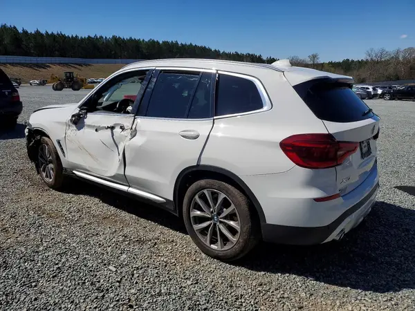 5UXTR7C5XKLF30160 2019 BMW X3 - Image 2