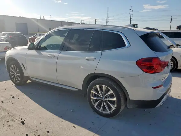 5UXTR7C5XKLF33625 2019 BMW X3 - Image 2