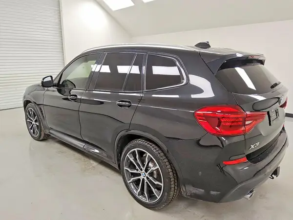 5UXTR7C5XKLF35438 2019 BMW X3 - Image 2