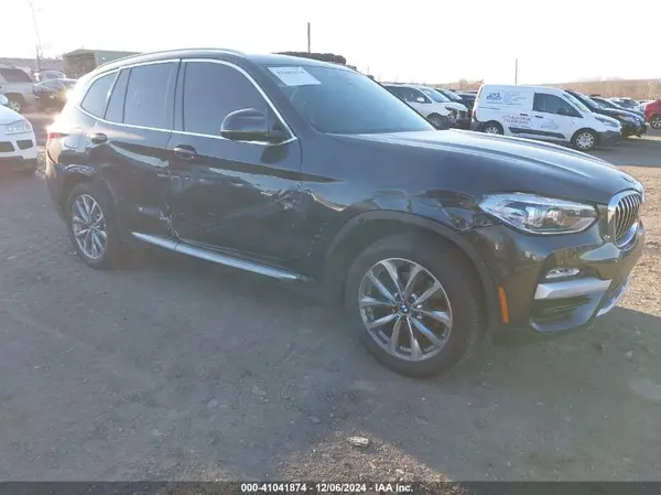 5UXTR7C5XKLF36136 2019 BMW X3 - Image 1