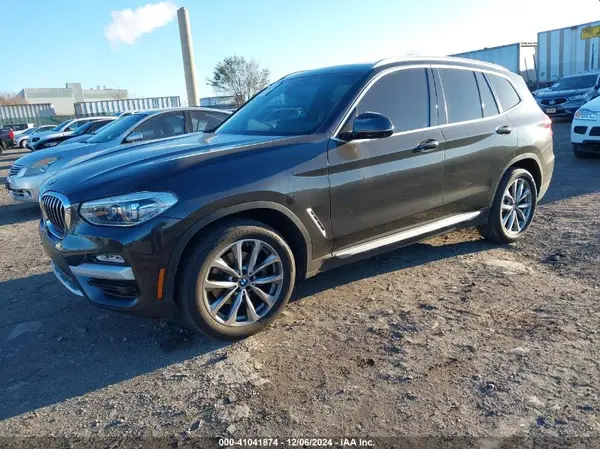 5UXTR7C5XKLF36136 2019 BMW X3 - Image 2