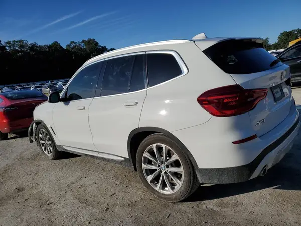 5UXTR7C5XKLF36296 2019 BMW X3 - Image 2