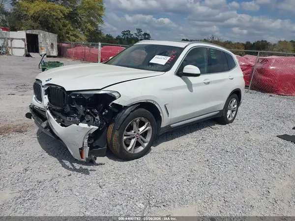 5UXTR7C5XKLR44066 2019 BMW X3 - Image 2