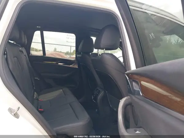 5UXTR7C5XKLR44066 2019 BMW X3 - Image 8