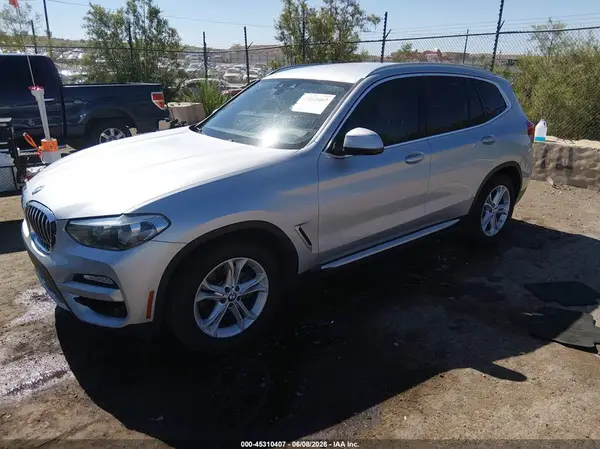 5UXTR7C5XKLR46982 2019 BMW X3 - Image 2