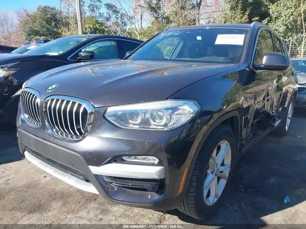 5UXTR7C5XKLR47114 2019 BMW X3 - Image 2