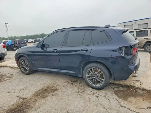 5UXTR7C5XKLR48957 2019 BMW X3 - Image 2