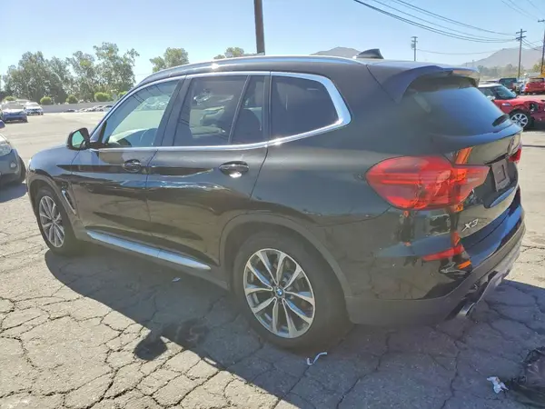 5UXTR7C5XKLR49669 2019 BMW X3 - Image 2