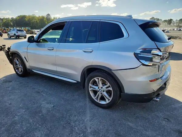 5UXTR7C5XKLR49977 2019 BMW X3 - Image 2