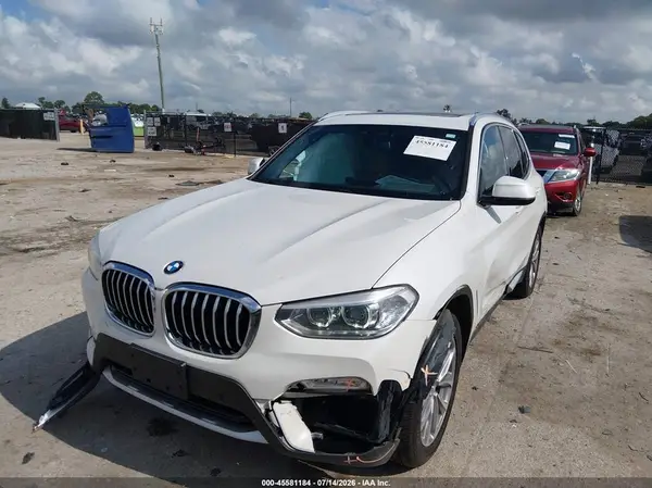 5UXTR7C5XKLR50305 2019 BMW X3 - Image 2