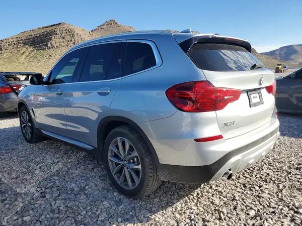 5UXTR7C5XKLR51180 2019 BMW X3 - Image 2