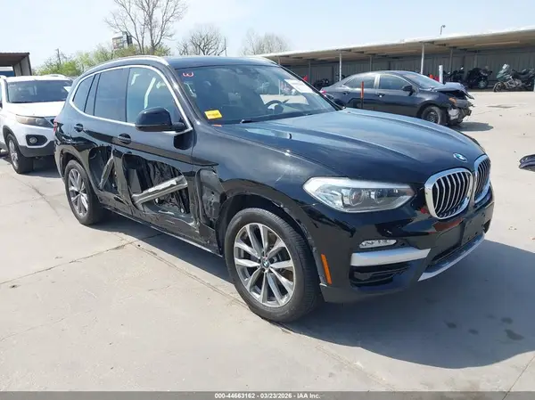 5UXTR7C5XKLR51647 2019 BMW X3 - Image 1