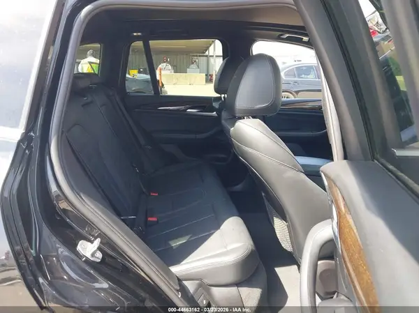 5UXTR7C5XKLR51647 2019 BMW X3 - Image 8