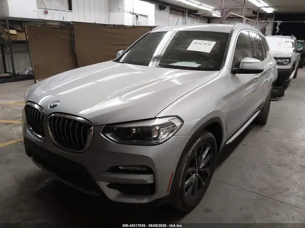 5UXTR7C5XKLR52152 2019 BMW X3 - Image 2