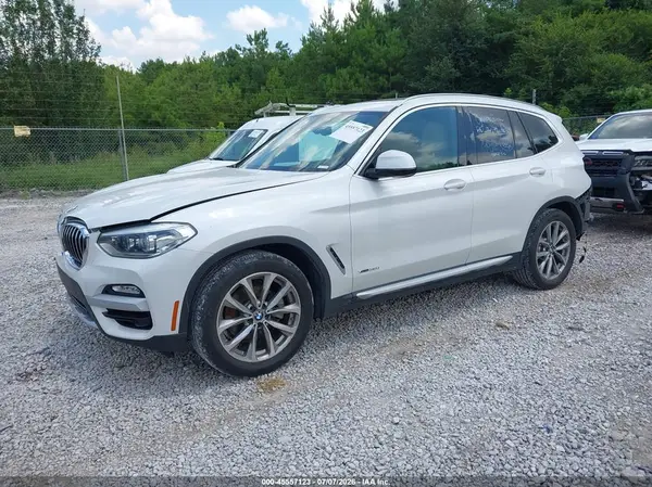 5UXTR9C50JLC69518 2018 BMW X3 - Image 2