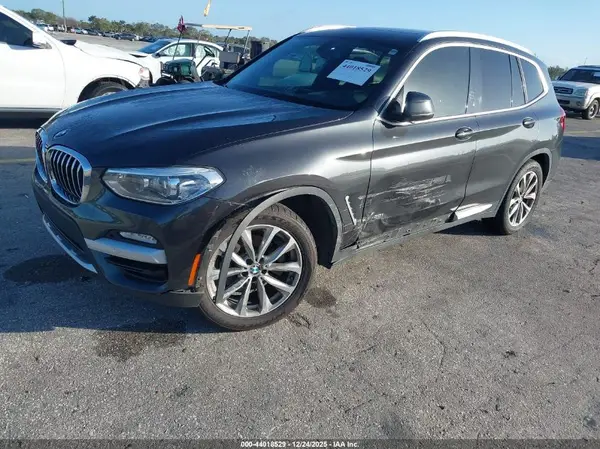 5UXTR9C50JLC73228 2018 BMW X3 - Image 2
