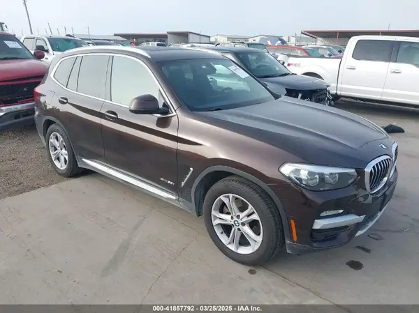 5UXTR9C50JLC76100 2018 BMW X3 - Image 1