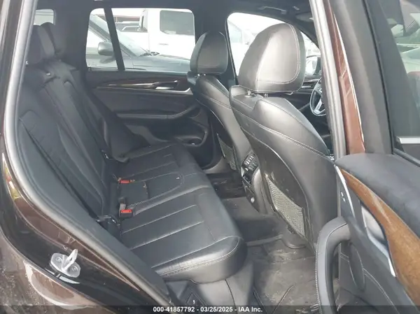 5UXTR9C50JLC76100 2018 BMW X3 - Image 8