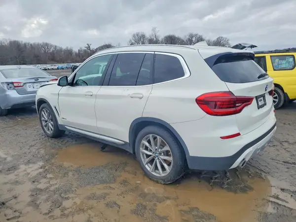 5UXTR9C50JLC79482 2018 BMW X3 - Image 2