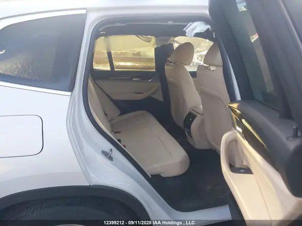 5UXTR9C50JLC81748 2018 BMW X3 - Image 8