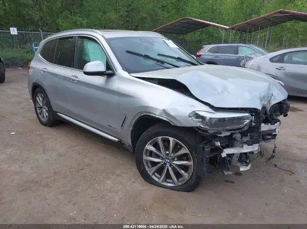 5UXTR9C50JLD59719 2018 BMW X3 - Image 1