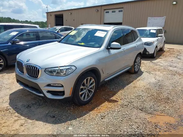 5UXTR9C50JLD60546 2018 BMW X3 - Image 2