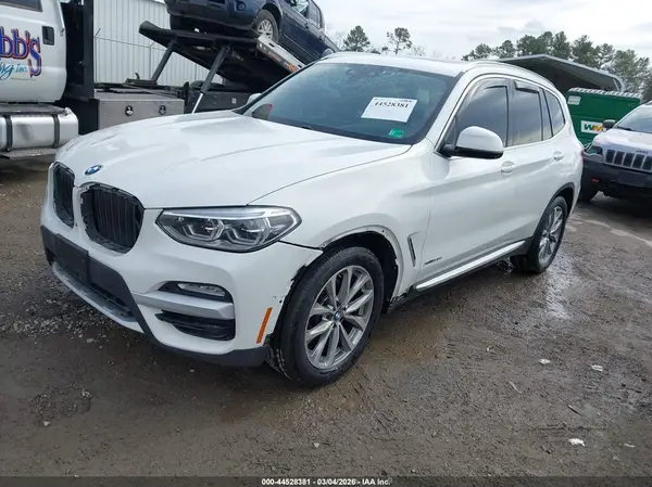5UXTR9C50JLD61793 2018 BMW X3 - Image 2