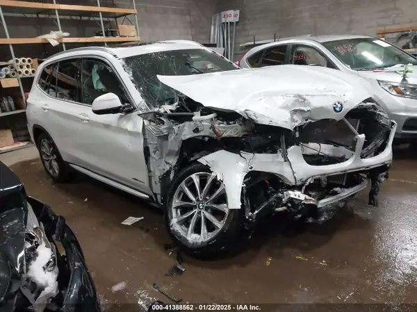 5UXTR9C50JLD65021 2018 BMW X3 - Image 1