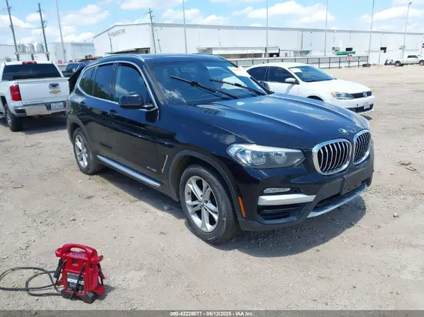 5UXTR9C50JLD65326 2018 BMW X3 - Image 1
