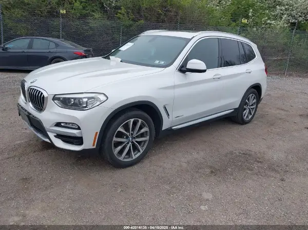 5UXTR9C50JLD66377 2018 BMW X3 - Image 2
