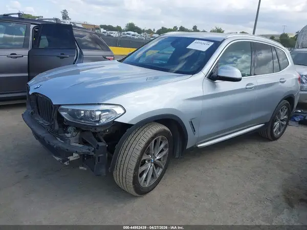 5UXTR9C50JLD69182 2018 BMW X3 - Image 2