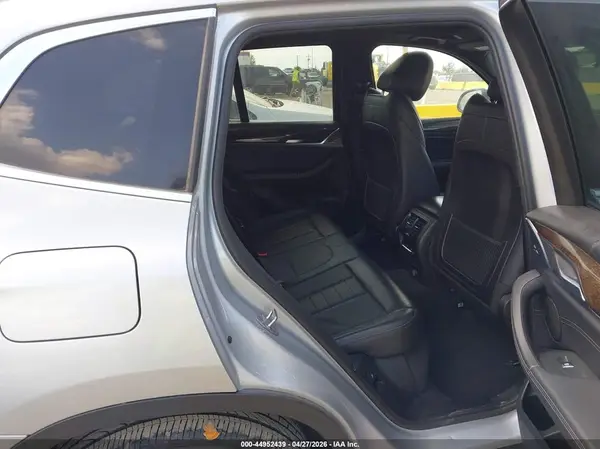 5UXTR9C50JLD69182 2018 BMW X3 - Image 8
