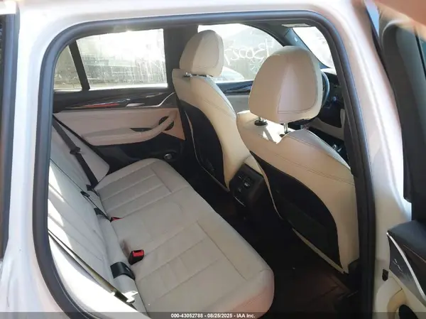 5UXTR9C50JLD69196 2018 BMW X3 - Image 8