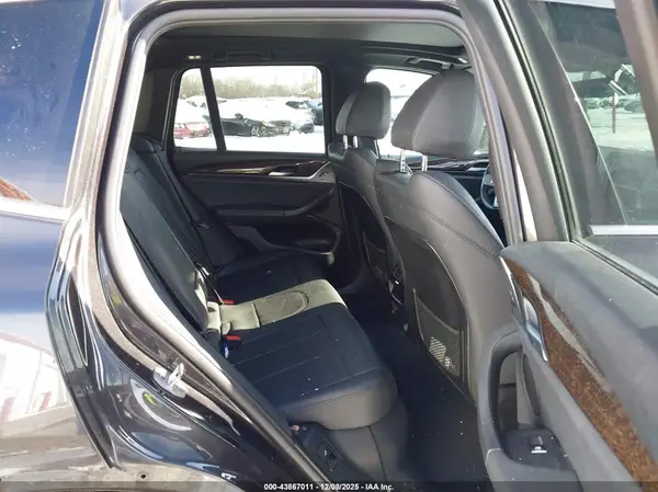 5UXTR9C50JLD70445 2018 BMW X3 - Image 8