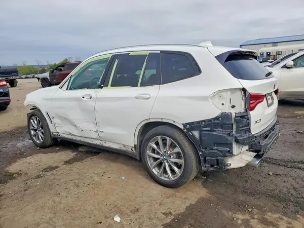 5UXTR9C50JLD70879 2018 BMW X3 - Image 2