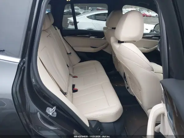 5UXTR9C50JLD73765 2018 BMW X3 - Image 8