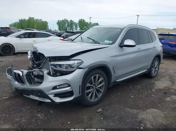 5UXTR9C50JLD74642 2018 BMW X3 - Image 2