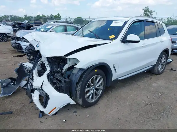 5UXTR9C50KLD92012 2019 BMW X3 - Image 2
